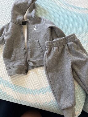 Jordan Toddler Gray Hooded Fleece Zip Jacket & Sweatpants Set
